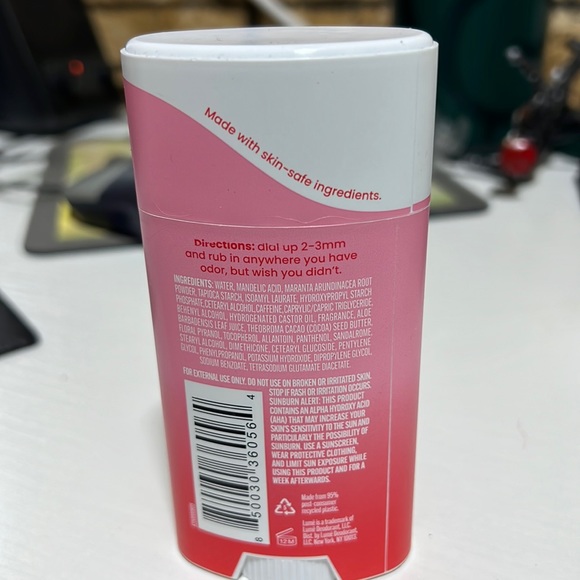 NEW Lume invisible cream Deodorant For WHOLE BODY- 2.2 oz -SCENT: PEONY R… - Picture 2 of 3